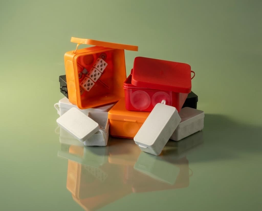 Коробки IP66